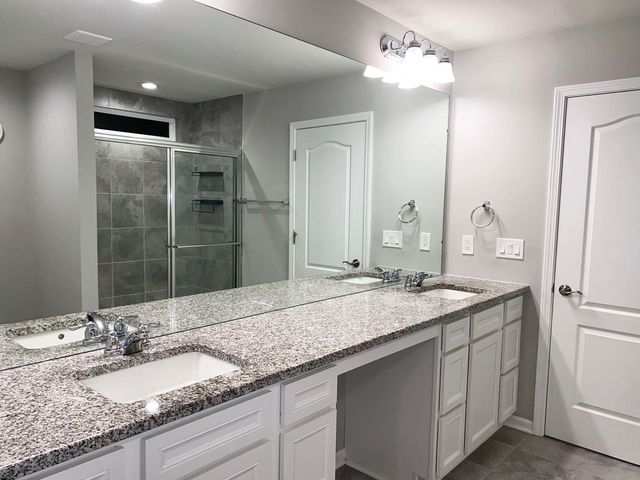 2835 Dillon Drive, Ann Arbor, MI 48105