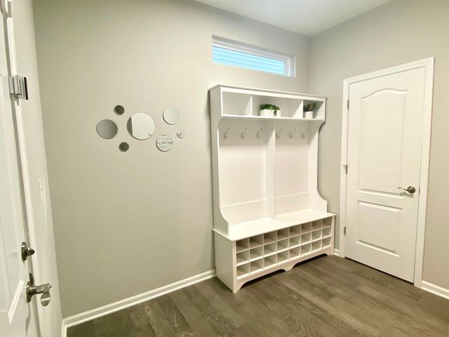 2835 Dillon Drive, Ann Arbor, MI 48105