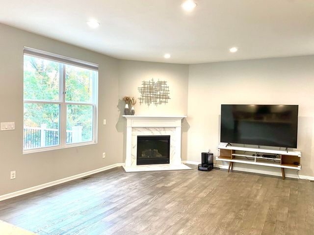 2835 Dillon Drive, Ann Arbor, MI 48105