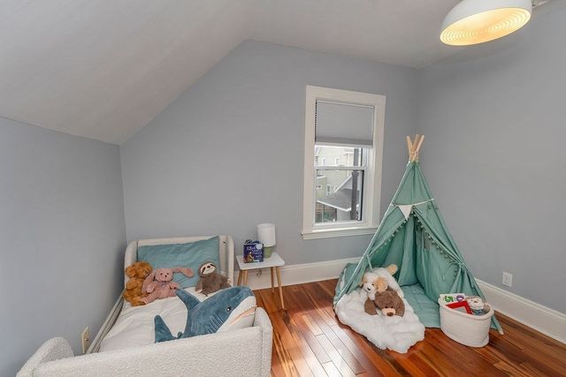 8 Alfred St, Medford, MA 02155