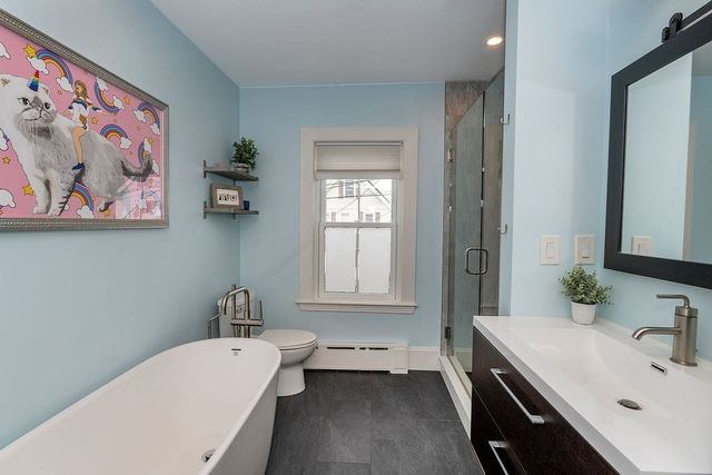 8 Alfred St, Medford, MA 02155