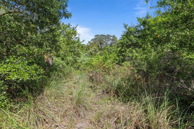 2460 Sweetwater Drive, Fort Pierce, FL 34981