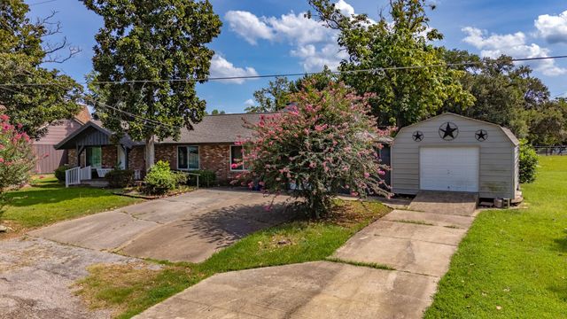 30 Terrace Drive, Point Blank, TX 77364