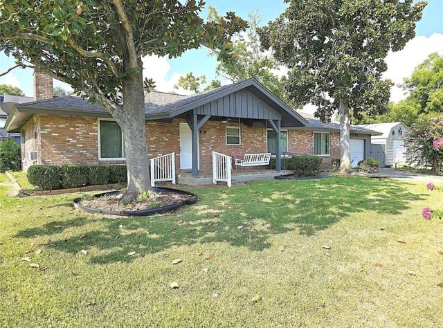 30 Terrace Drive, Point Blank, TX 77364