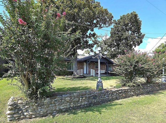 30 Terrace Drive, Point Blank, TX 77364