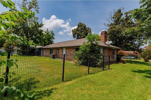 30 Terrace Drive, Point Blank, TX 77364
