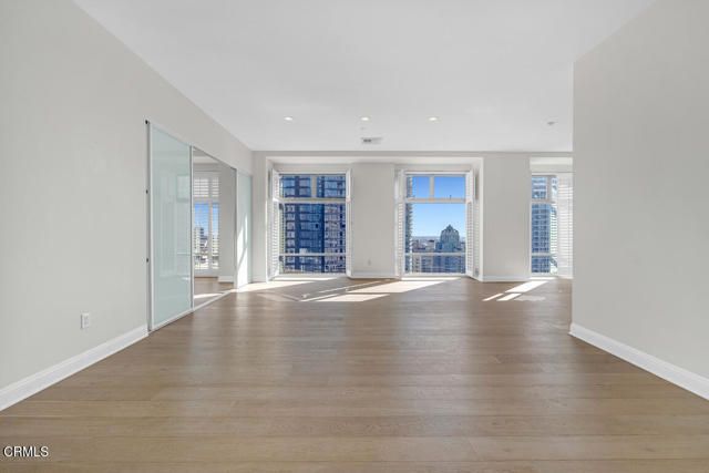 801 S Grand Avenue 1710, Los Angeles, CA 90017