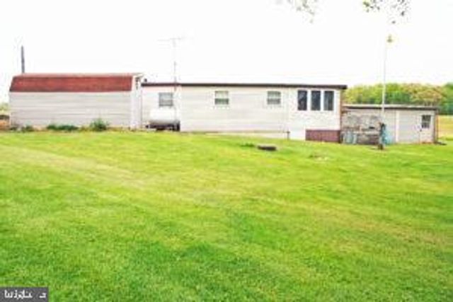 22 SLEEPY HOLLOW RD, Nottingham, PA 19362