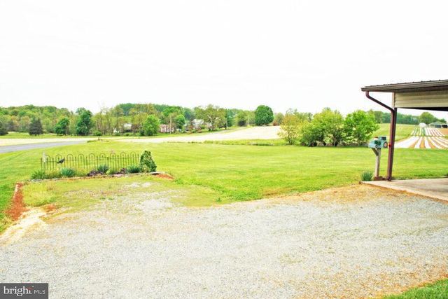 22 SLEEPY HOLLOW RD, Nottingham, PA 19362