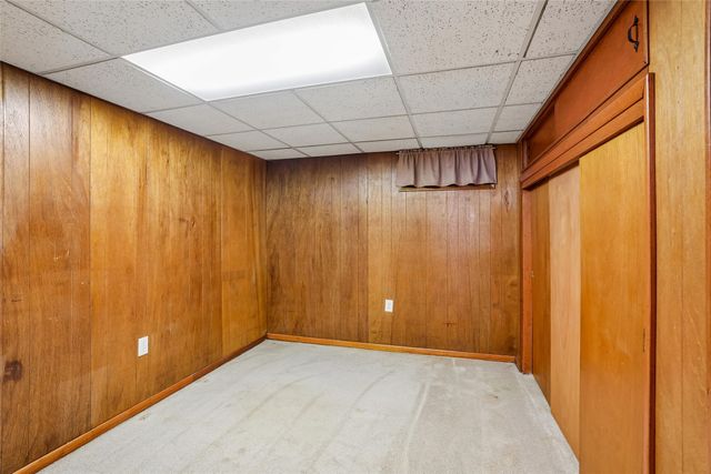 6100 Gordon Avenue, Des Moines, IA 50312