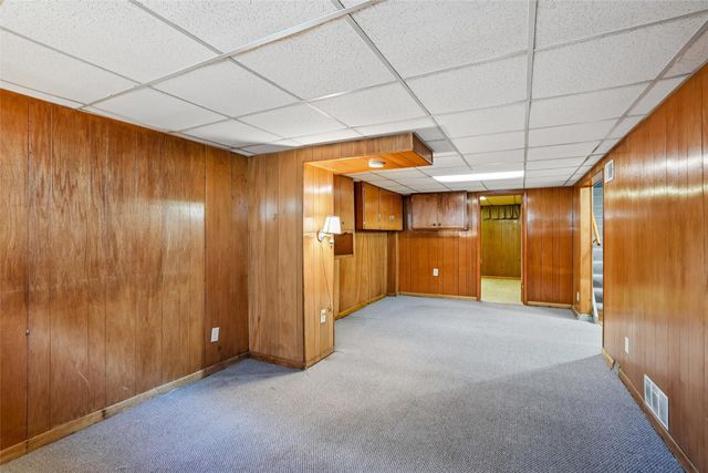 6100 Gordon Avenue, Des Moines, IA 50312