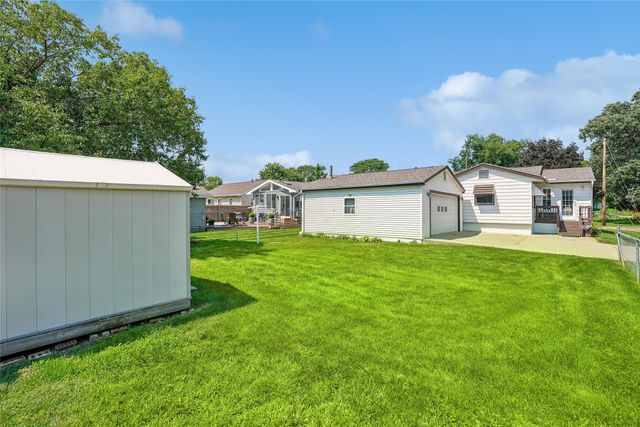 6100 Gordon Avenue, Des Moines, IA 50312