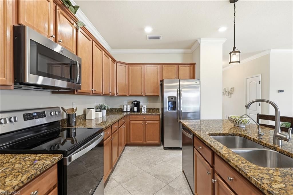 10976 Cherry Laurel DR, FORT MYERS, FL 33912 — photo 4