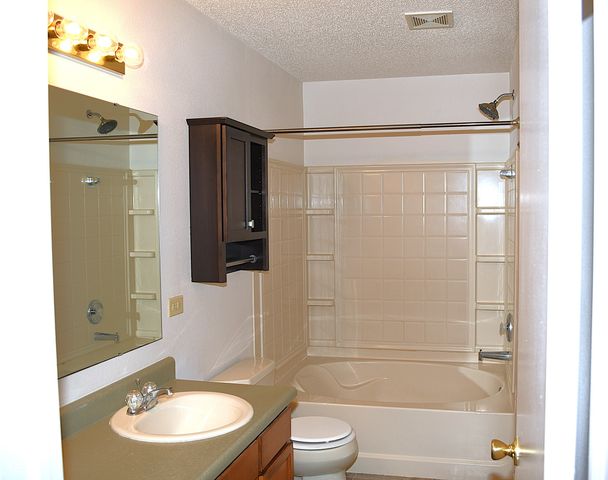 1795 Feather Reed Lane, Greenwood, IN 46143
