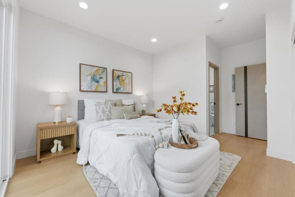 Image 36 of property listing at 4556 Harwood Road, San Jose, CA 95124