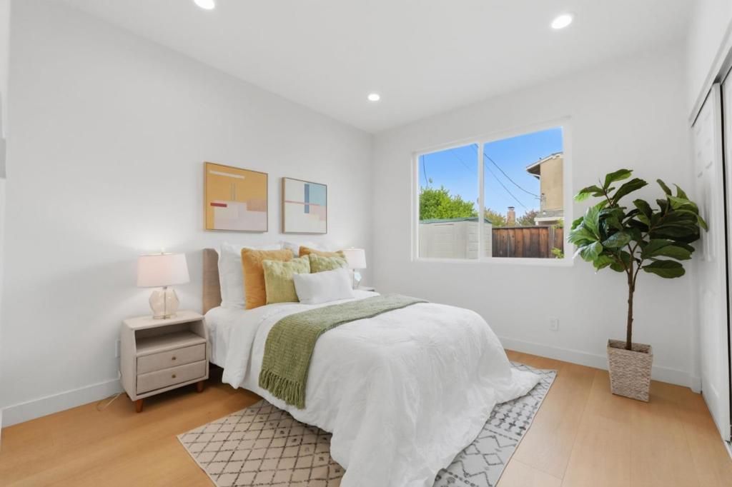 Image 38 of property listing at 4556 Harwood Road, San Jose, CA 95124