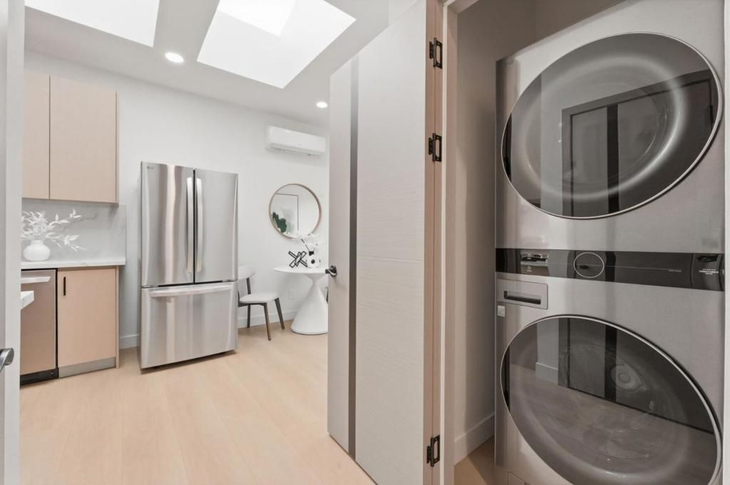 Image 43 of property listing at 4556 Harwood Road, San Jose, CA 95124