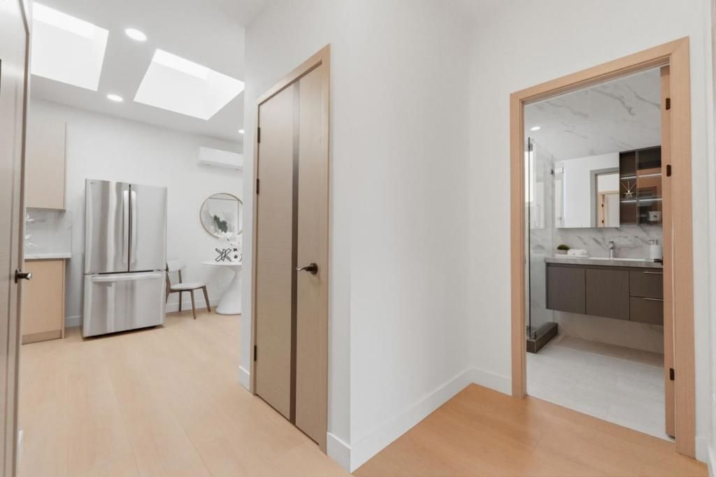 Image 44 of property listing at 4556 Harwood Road, San Jose, CA 95124