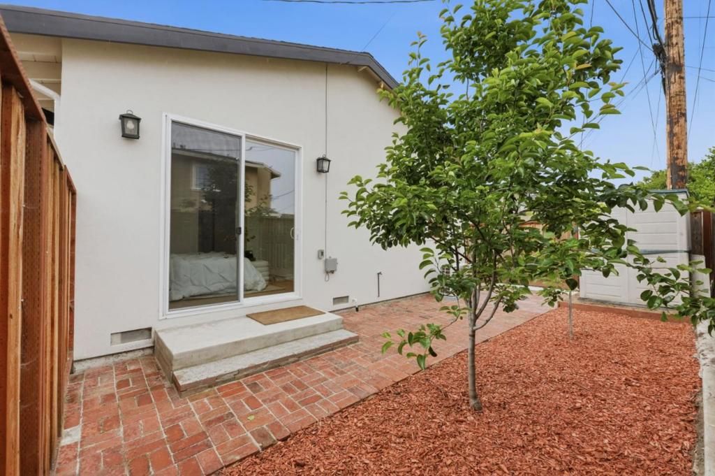 Image 54 of property listing at 4556 Harwood Road, San Jose, CA 95124