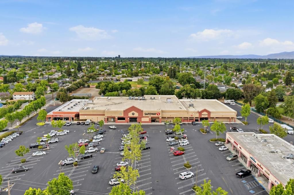 Image 56 of property listing at 4556 Harwood Road, San Jose, CA 95124