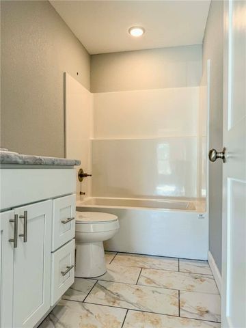 1018 E Norristown Circle, Russellville, AR 72802