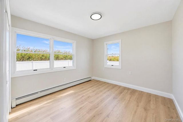 891 S Bay Street, Lindenhurst, NY 11757