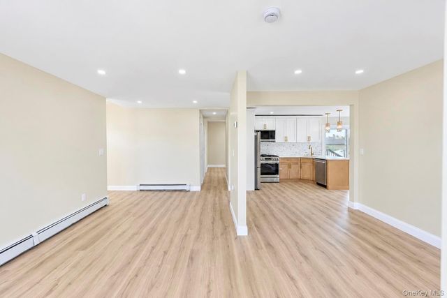 891 S Bay Street, Lindenhurst, NY 11757