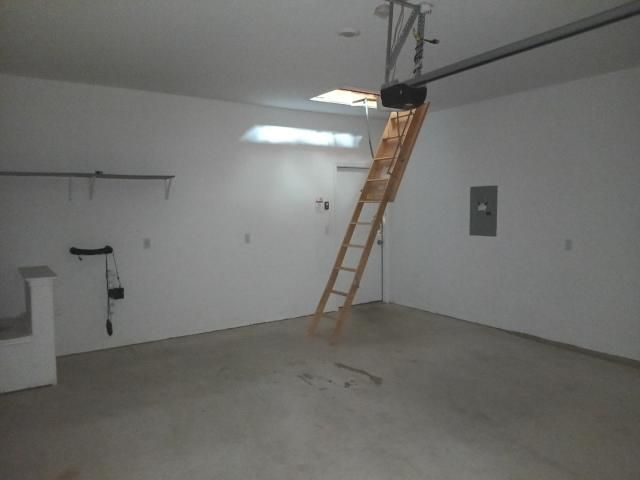 15405 Poppy Petal DR, Del Valle, TX 78617