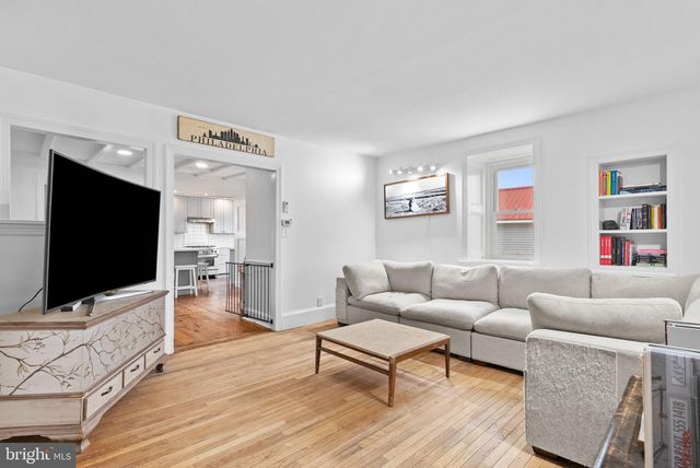 1202 W BRIDGE ST, Spring City, PA 19475