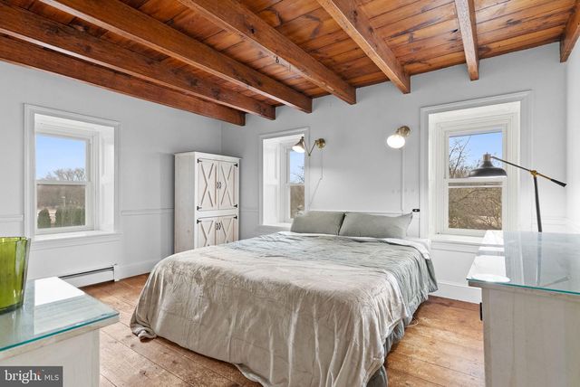 1202 W BRIDGE ST, Spring City, PA 19475