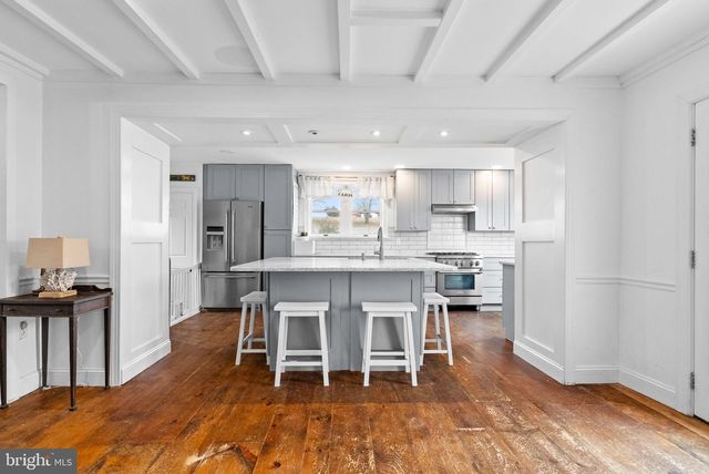 1202 W BRIDGE ST, Spring City, PA 19475