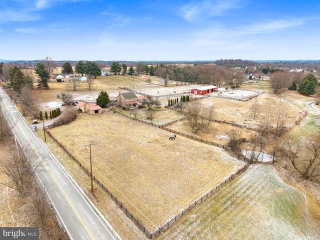 1202 W BRIDGE ST, Spring City, PA 19475