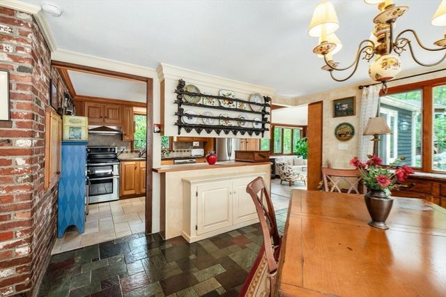 3 Big Rock Rd, Manchester, MA 01944