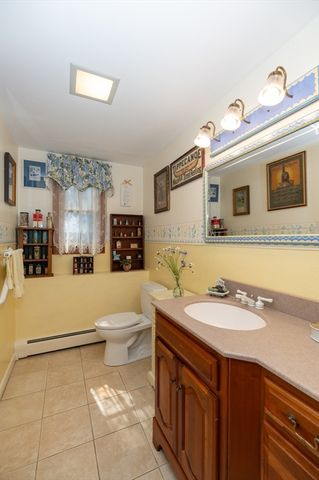 3 Big Rock Rd, Manchester, MA 01944
