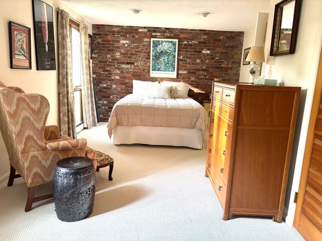 3 Big Rock Rd, Manchester, MA 01944
