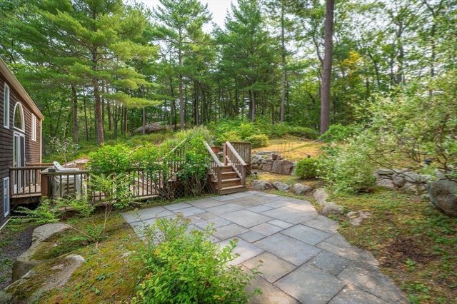 3 Big Rock Rd, Manchester, MA 01944