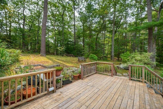 3 Big Rock Rd, Manchester, MA 01944
