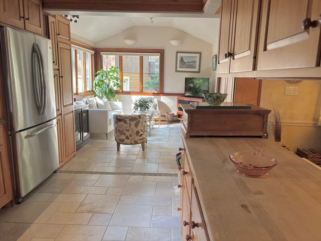 3 Big Rock Rd, Manchester, MA 01944