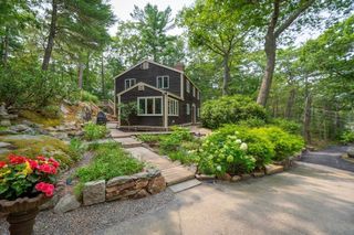 3 Big Rock Rd, Manchester, MA 01944