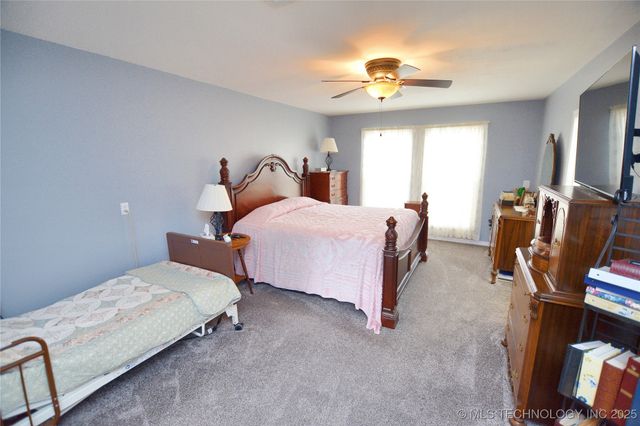 22021 E 780 Road, Tahlequah, OK 74464