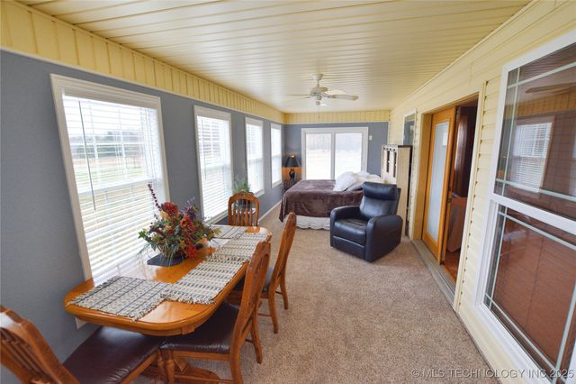 22021 E 780 Road, Tahlequah, OK 74464