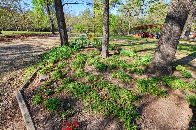 22021 E 780 Road, Tahlequah, OK 74464