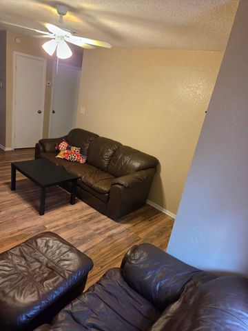 740,742,744 Sycamore Street 74, Paris, TX 75460