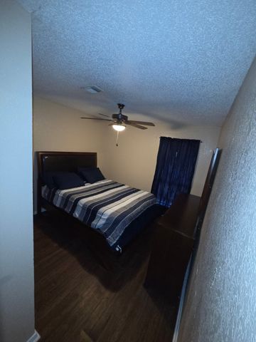 740,742,744 Sycamore Street 74, Paris, TX 75460