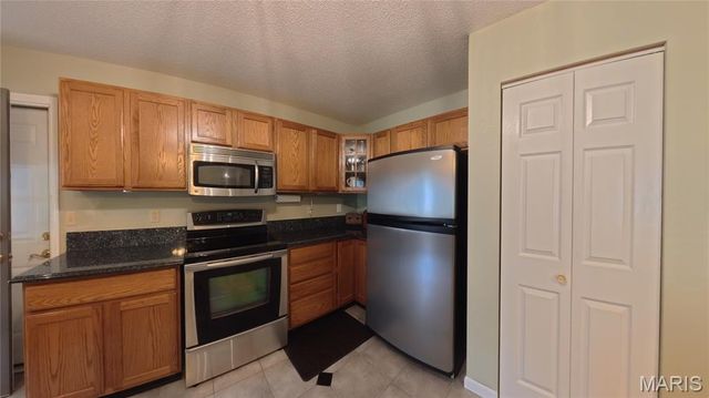 2285 Wellington Drive, Belleville, IL 62221