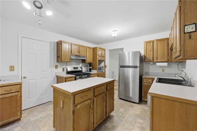 15535 Strawberry Plains RD, Ivor, VA 23866