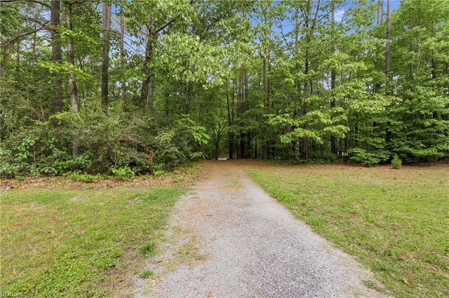 15535 Strawberry Plains RD, Ivor, VA 23866