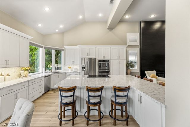 8936 Rainbow Ridge Drive, Las Vegas, NV 89117