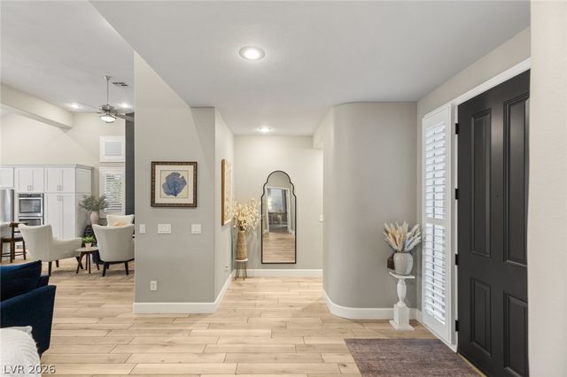 8936 Rainbow Ridge Drive, Las Vegas, NV 89117