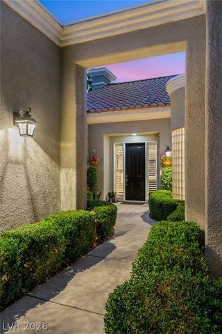 8936 Rainbow Ridge Drive, Las Vegas, NV 89117